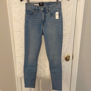 New with tags Gap true skinny high rise stretch jeans